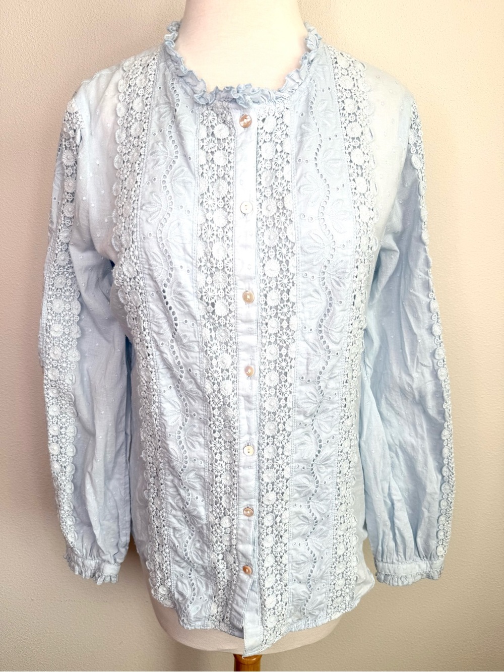 Sundance Top Eyelet Light Blue Lace Trimmed Long Sleeved Blouse